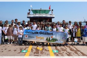 Büyükşehir’in Petek Genç Gezi ve Kamp Programları Başladı